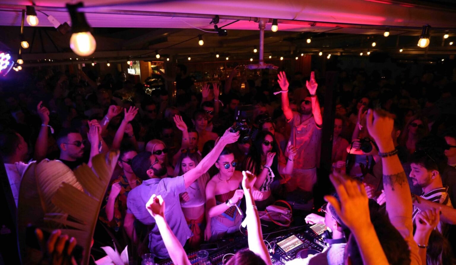 The crowd at NEPENTHE Selina