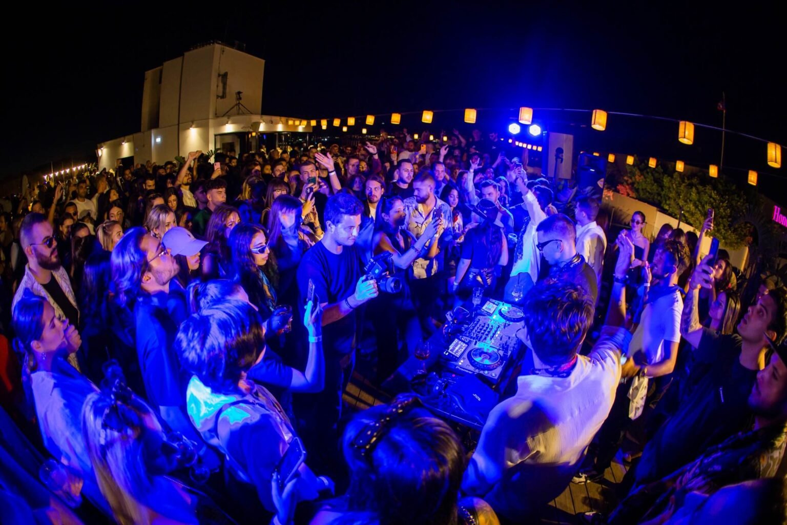The crowd at NEPENTHE House of Light