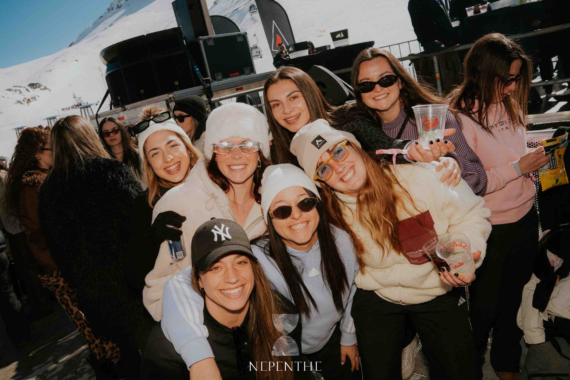 The crowd at NEPENTHE Après Ski