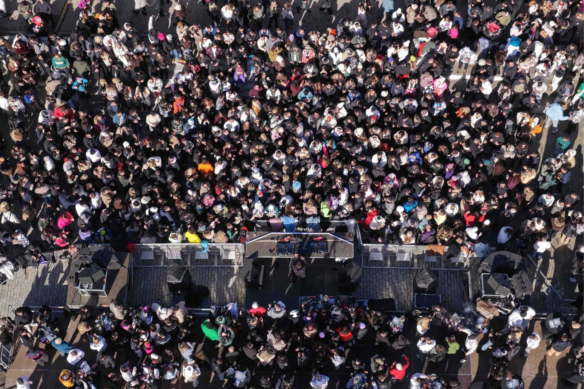 The crowd at NEPENTHE Après Ski